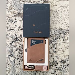 Andar The Ari Wallet - NEW